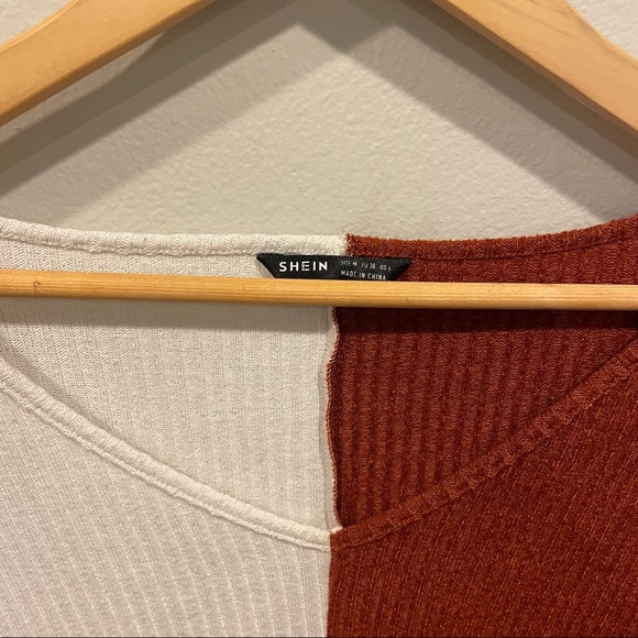 Color block sweater - Picture 3 of 3